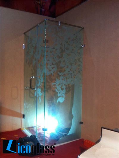 VÁCH TẮM KÍNH 90 ĐỘ TƯỜNG KÍNH 