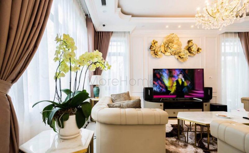 của tôi
Bộ sofa bọc da tân cổ điển màu vàng gắn kết với không gian thiết kế của tôi.